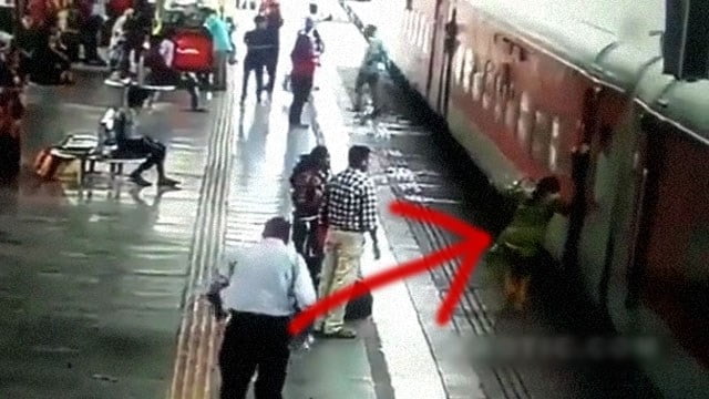 駅のホームで ”ソレ” を見た全員がトラウマを抱えてしまう列車事故。 | 閲覧注意グロ動画・衝撃映像のソルカブ