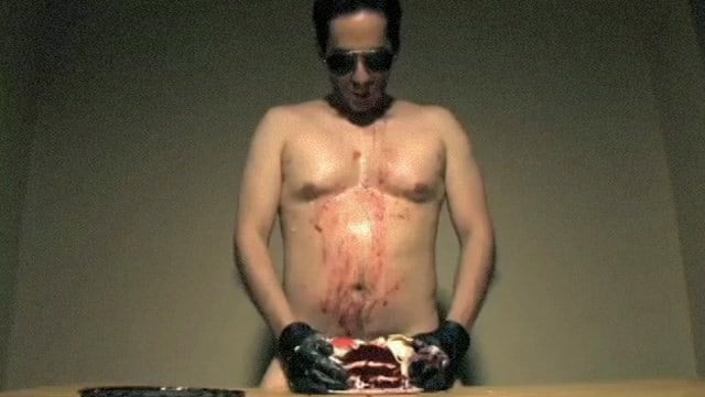 【性癖】ケーキとセックスする男が泣きじゃくる、どした？ | 閲覧注意グロ動画・衝撃映像のソルカブ 
