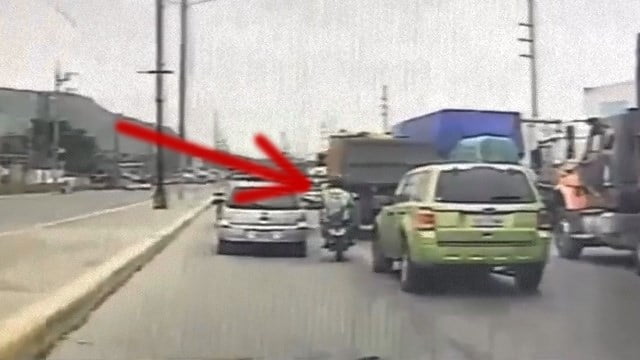 【閲覧注意】すり抜け難度は中程度。だが、失敗するとこうなる。  |  閲覧注意グロ動画・衝撃映像のソルカブ