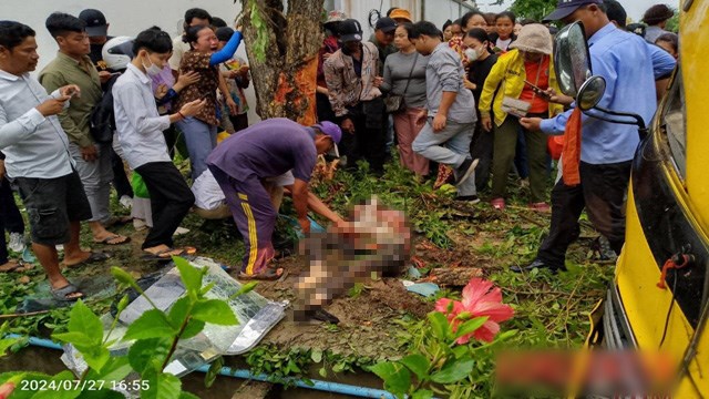 【閲覧注意】工場勤務17歳女性、バスに突進され非業の死を遂げる。  |  閲覧注意グロ動画・衝撃映像のソルカブ