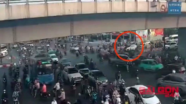 【動画】死んだ父と会いたい女が車で交差点に突っ込み女子大生1人を死なせる。 | 閲覧注意グロ動画・衝撃映像のソルカブ